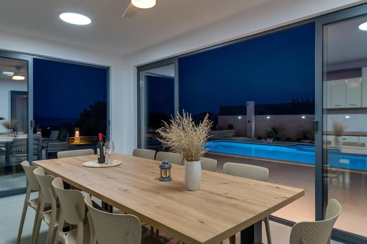 Villa Marisa With 51Sqm Pool, 5 Bedrooms, Gym Kaštela