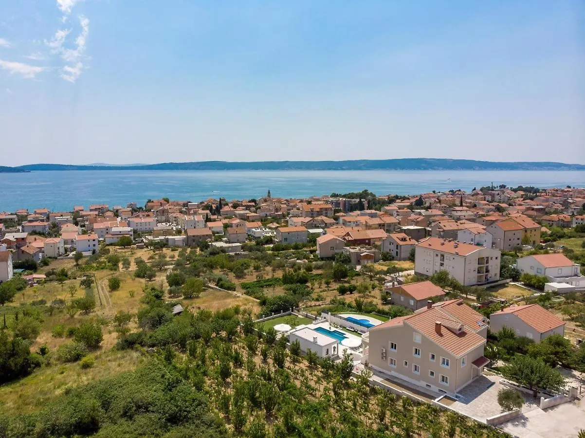 Villa Marisa With 51Sqm Pool, 5 Bedrooms, Gym Kaštela